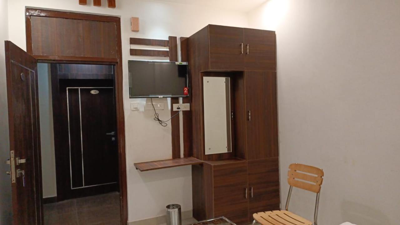 Hotel Cross Road By Wb Inn Ουνάο Εξωτερικό φωτογραφία