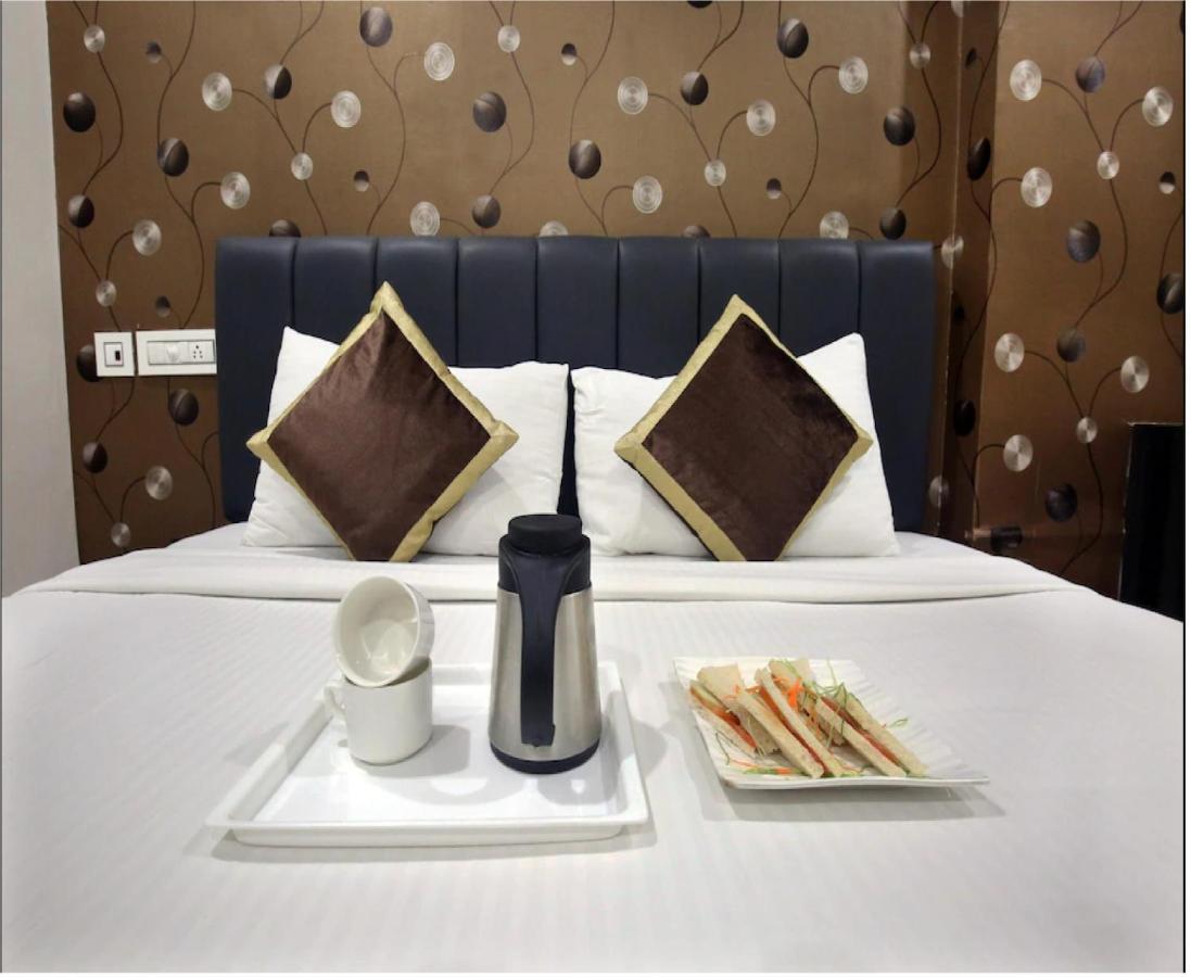 Hotel Cross Road By Wb Inn Ουνάο Εξωτερικό φωτογραφία