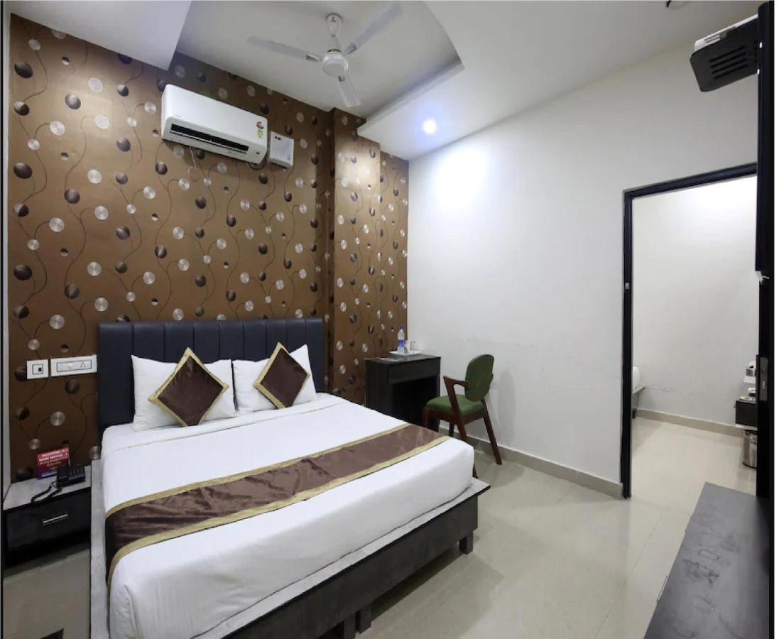 Hotel Cross Road By Wb Inn Ουνάο Εξωτερικό φωτογραφία